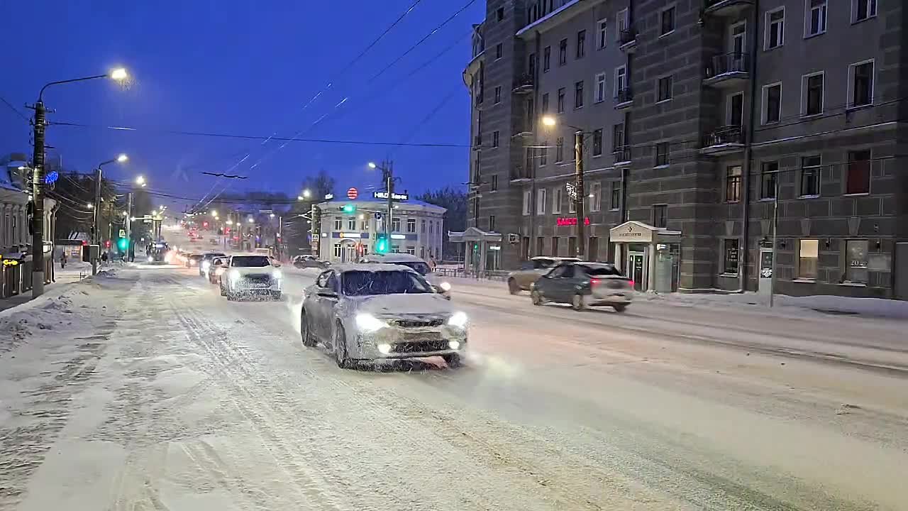 Сегодня, 15 декабря, температура воздуха - 15°С, днём температура воздуха поднимется до -13°С