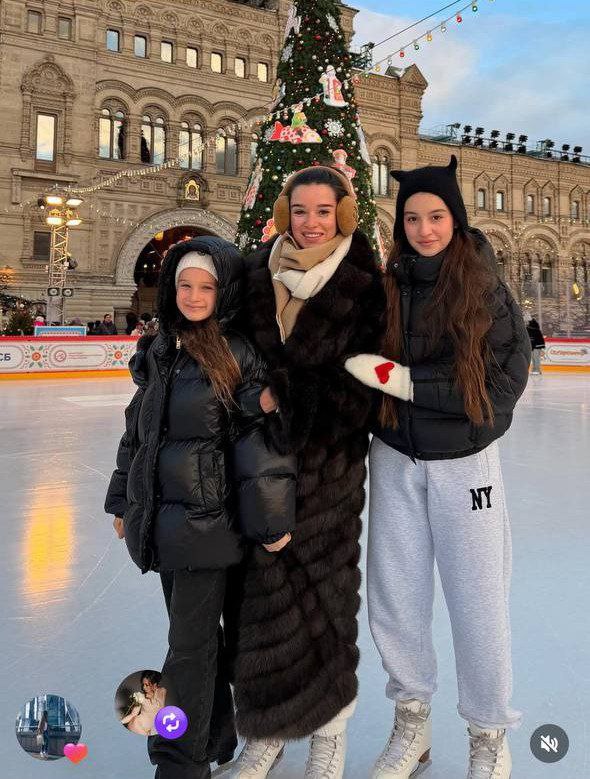 Как здорово, что народные промыслы живут не только в музеях! Как здорово, что народные промыслы живут не только в музеях!