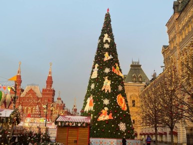 Роман Береснев: дымковская игрушка — в сердце новогодней Москвы