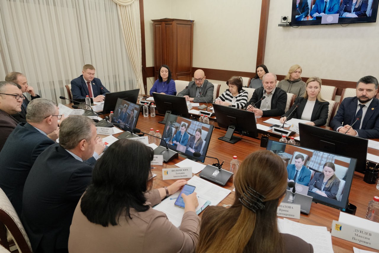 Депутаты Заксобрания выступили с инициативой о новом нагрудном знаке Депутаты Заксобрания выступили с инициативой о новом нагрудном знаке