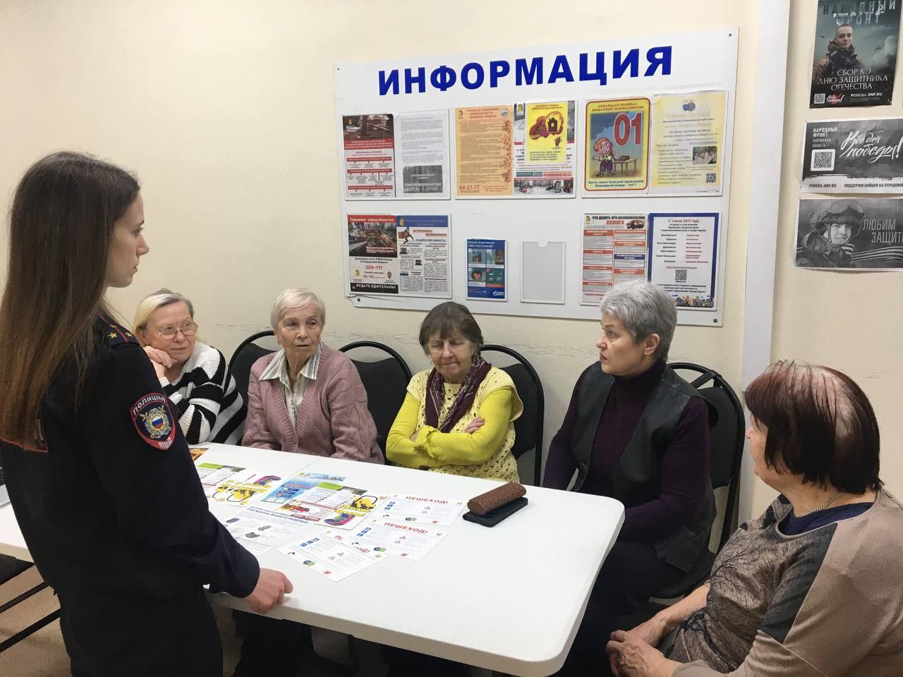 "Сияй ярче новогодней ёлки!" - под таким девизом прошёл мастер-класс по изготовлению световозвращающих элементов среди женщин старшего поколения "Сияй ярче новогодней ёлки!" - под таким девизом прошёл мастер-класс по изготовлению световозвращающих элементов среди женщин старшего поколения