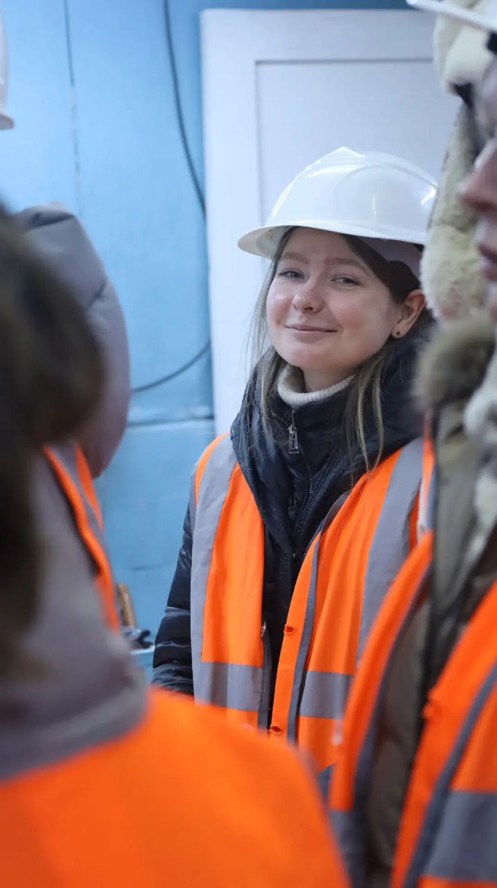 Волонтеры Экосистемы посетили завод по переработке макулатуры Волонтеры Экосистемы посетили завод по переработке макулатуры