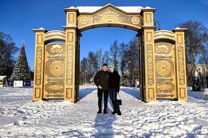 Киров принял молодожёнов из Рязани — будущей Новогодней столицы России Киров принял молодожёнов из Рязани — будущей Новогодней столицы России