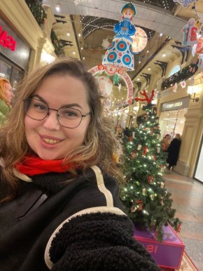 ГУМ в стиле дымковской игрушки продолжает восхищать наших земляков