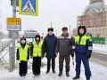 Автоинспекторы напомнили пешеходам о бдительности вблизи проезжей части