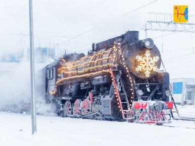 В преддверии Нового года дети из Кирова отправились в Лянгасово на сказочном ретропоезде