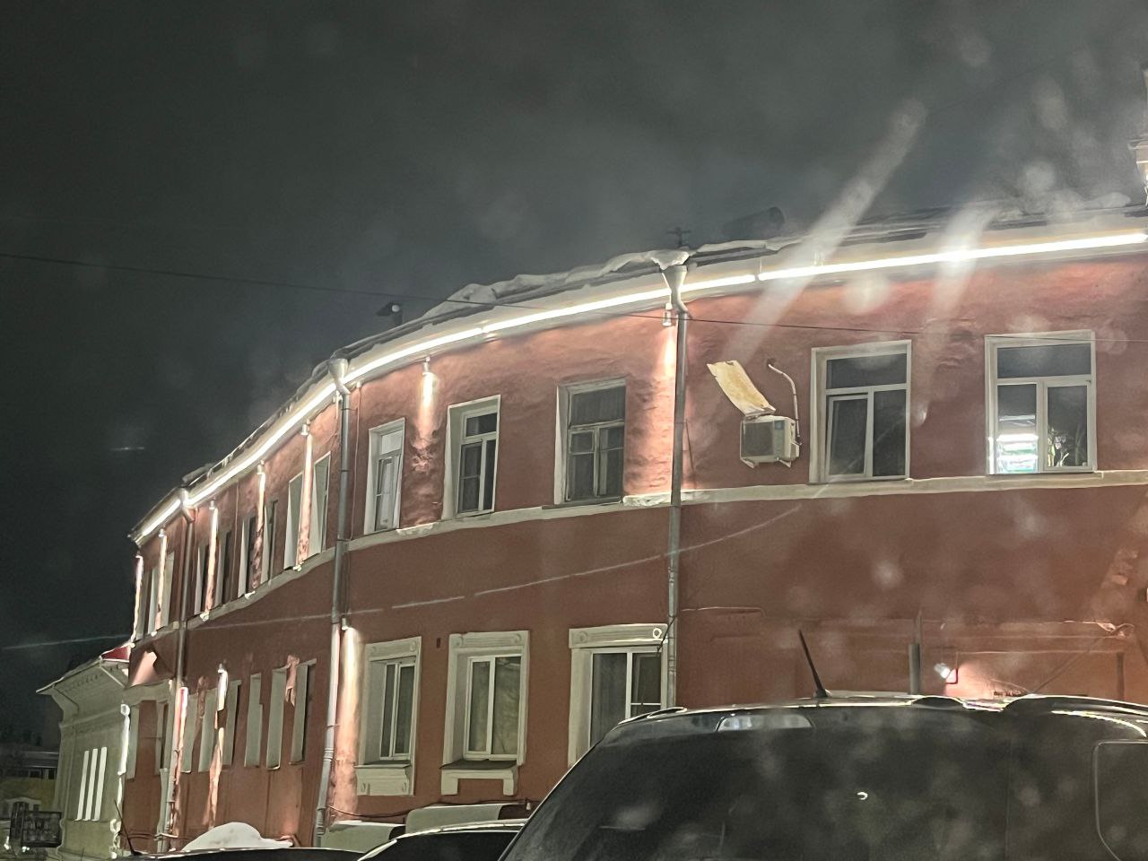 Прокуратура продолжает выявлять и реагировать на нарушения законов при содержании придомовых территорий, общественных пространств, улично-дорожной сети в Кирове, Кирово-Чепецке, Слободском, Котельниче, Уржуме, Яранске и... Прокуратура продолжает выявлять и реагировать на нарушения законов при содержании придомовых территорий, общественных пространств, улично-дорожной сети в Кирове, Кирово-Чепецке, Слободском, Котельниче, Уржуме, Яранске и...