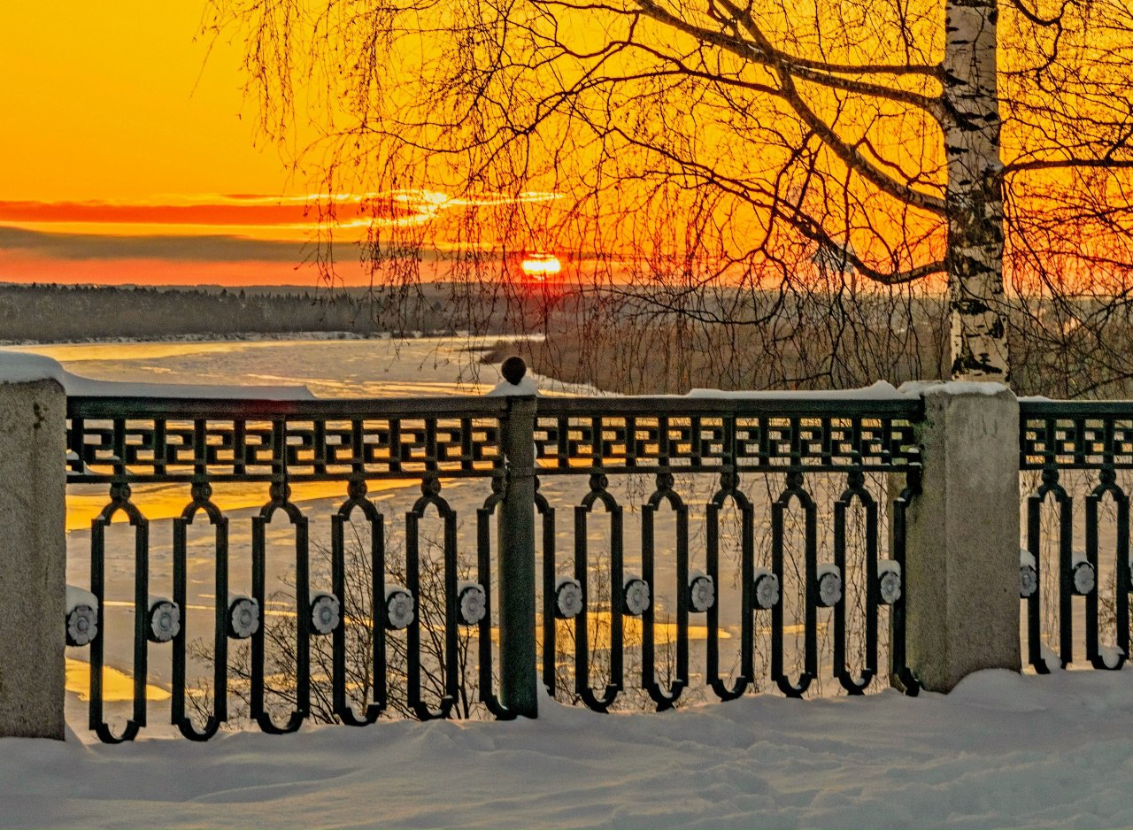 Самая короткая рабочая неделя началась в России Самая короткая рабочая неделя началась в России