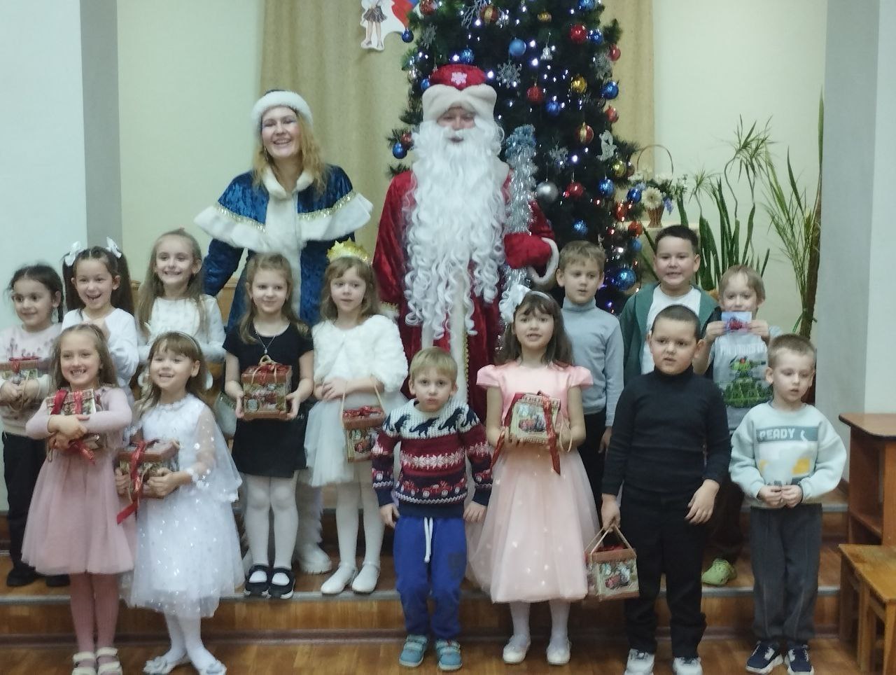 В преддверии Нового 2026 года в кружках Участка дополнительного детского досуга Детской железной дороги Донецкого филиала ФГУП "ЖДН" состоялись новогодние встречи воспитанников с Дедом Морозом и Снегурочкой! Вместе с ними...