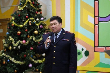 В Кирове прошла акция «Полицейский Дед Мороз»