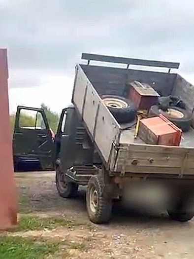 #приговор #оружие. В Кировской области вынесен приговор по уголовному делу о незаконной охоте, обороте огнестрельного оружия и хищении имущества