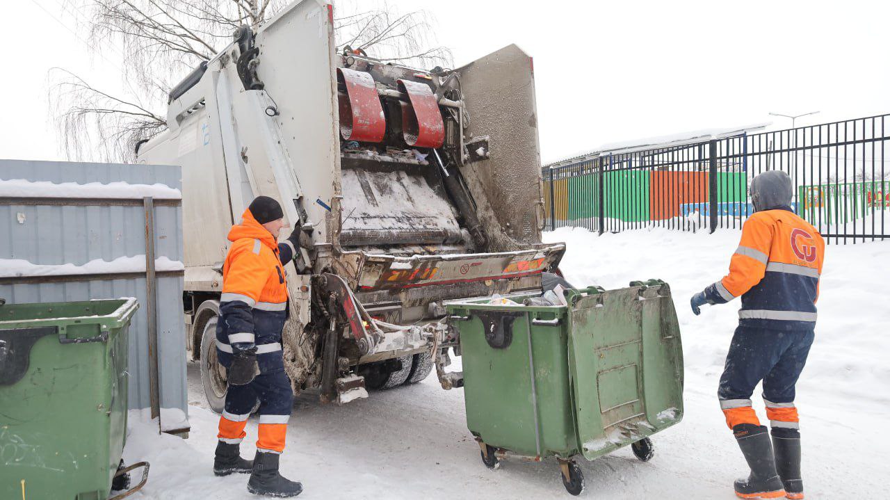 8500 тонн отходов вывезли в новогодние праздники в Кировской области 8500 тонн отходов вывезли в новогодние праздники в Кировской области