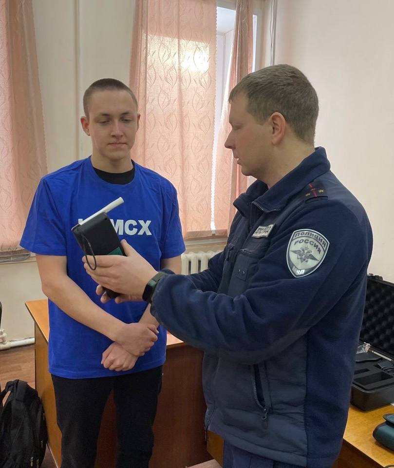 Кировские студенты познакомились с процедурой освидетельствования на состояние опьянения