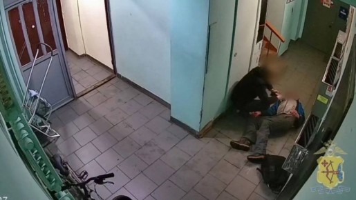 Новый знакомый обокрал кировчанина у дверей собственной квартиры