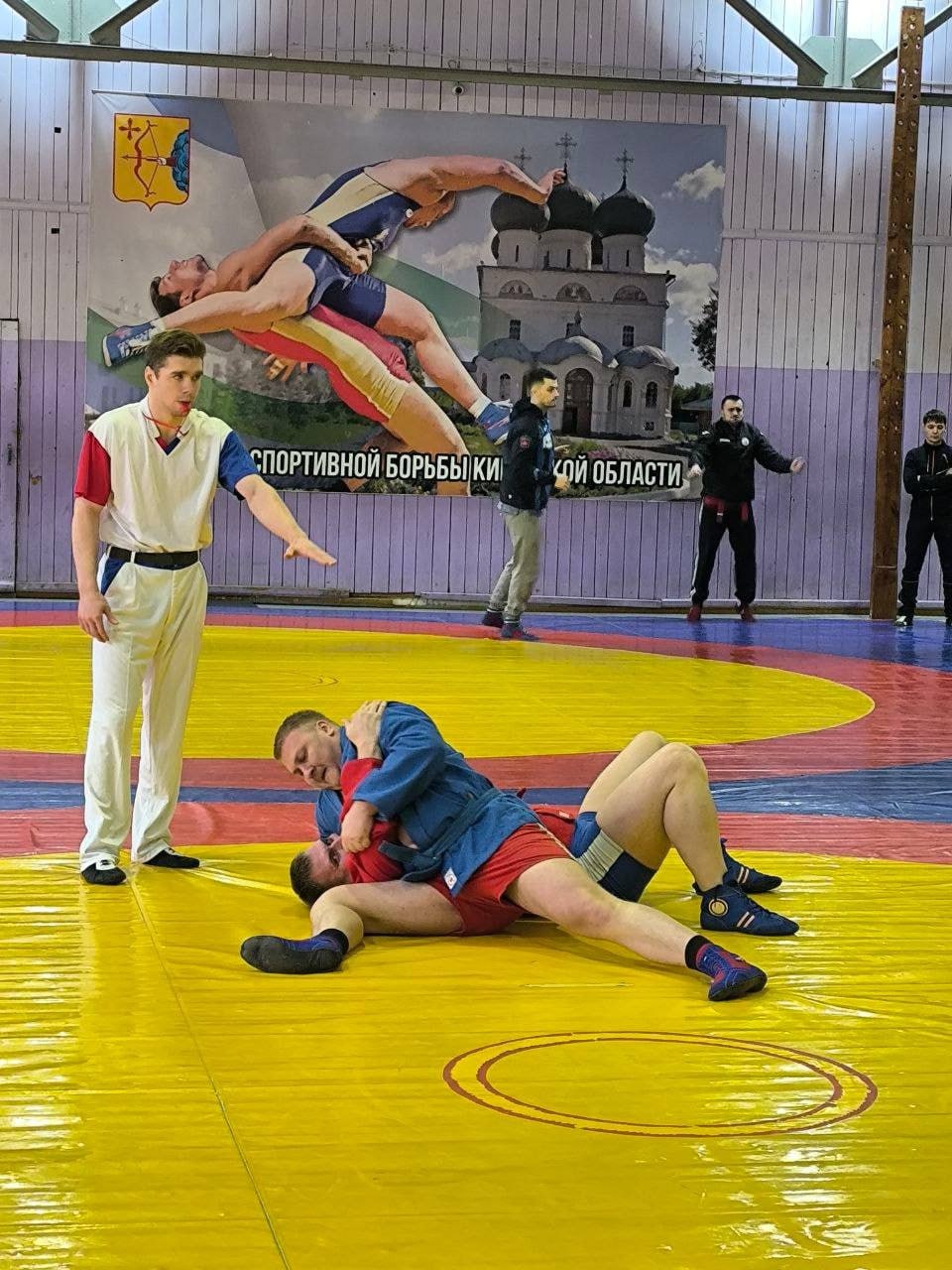 Сотрудники УМВД заняли призовые места в чемпионате по борьбе самбо среди сотрудников федеральных органов исполнительной власти Кировской области Сотрудники УМВД заняли призовые места в чемпионате по борьбе самбо среди сотрудников федеральных органов исполнительной власти Кировской области