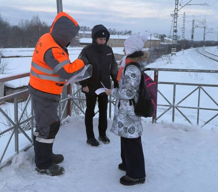 В Нововятском районе города Кирова полицейскими проводятся профилактические рейды на железной дороге В Нововятском районе города Кирова полицейскими проводятся профилактические рейды на железной дороге