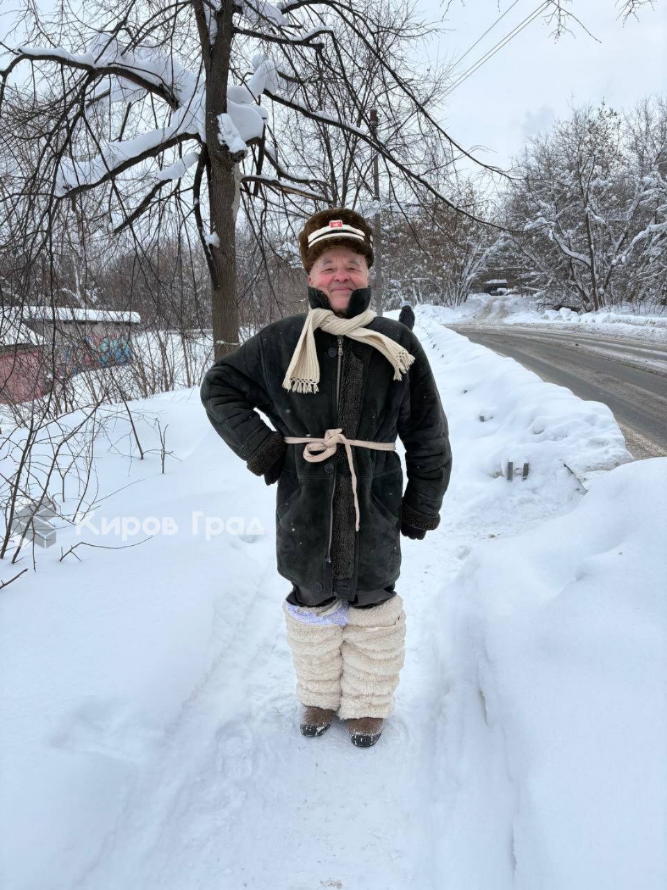 #фотодня. Новый костюм Вятского модника