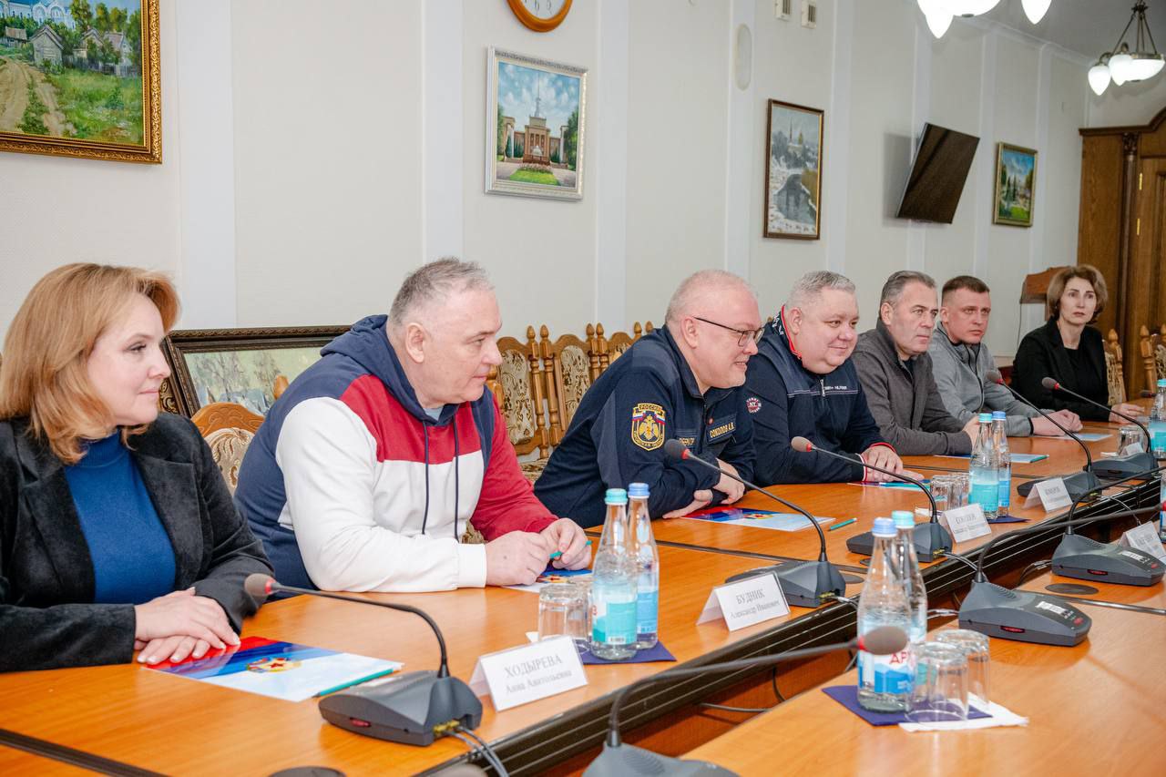 Александр Соколов о встрече с главой ЛНР Леонидом Пасечником: Александр Соколов о встрече с главой ЛНР Леонидом Пасечником: