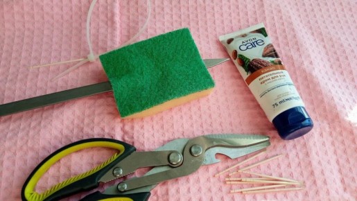 Как держать за холодильником идеальную чистоту, не передвигая его: 8 простых трюков