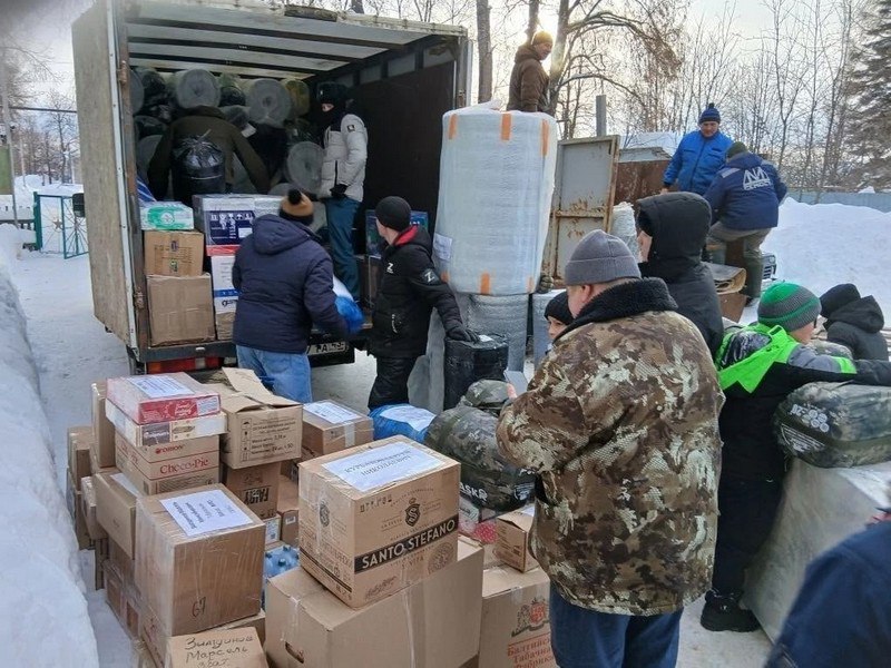 Из Малмыжа к СВОим отправились пять грузовых машин Из Малмыжа к СВОим отправились пять грузовых машин