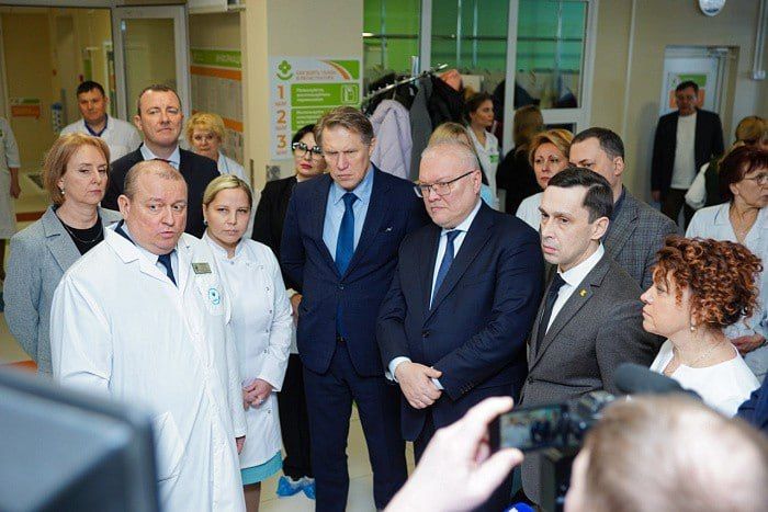Михаил Мурашко посетил лечебные учреждения Кировской области