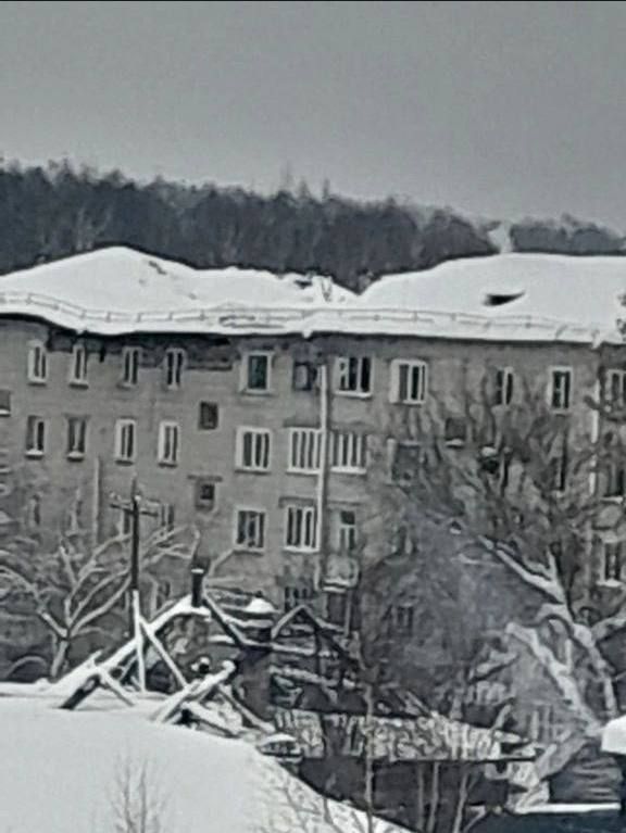 В Яранске следователями СК России возбуждено уголовное дело по факту частичного обрушения крыши жилого дома