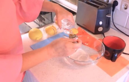 Как быстро и легко избавить микроволновку от грязи — простой метод, который удивит вас!