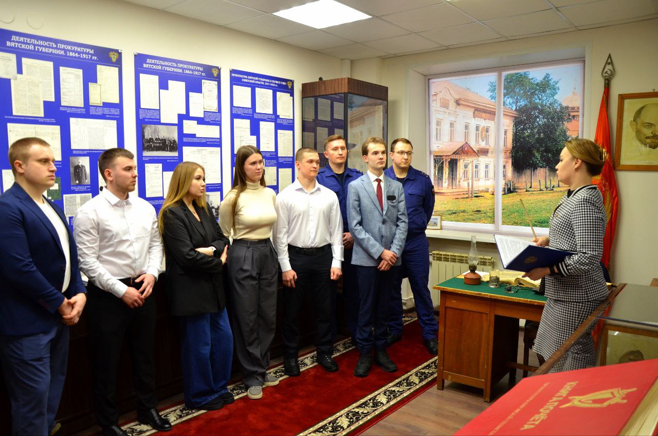 #ветераны. Работники и ветераны прокуратуры Кировской области продолжают совместную работу по реализации концепции совершенствования системы государственно-патриотического воспитания #ветераны. Работники и ветераны прокуратуры Кировской области продолжают совместную работу по реализации концепции совершенствования системы государственно-патриотического воспитания