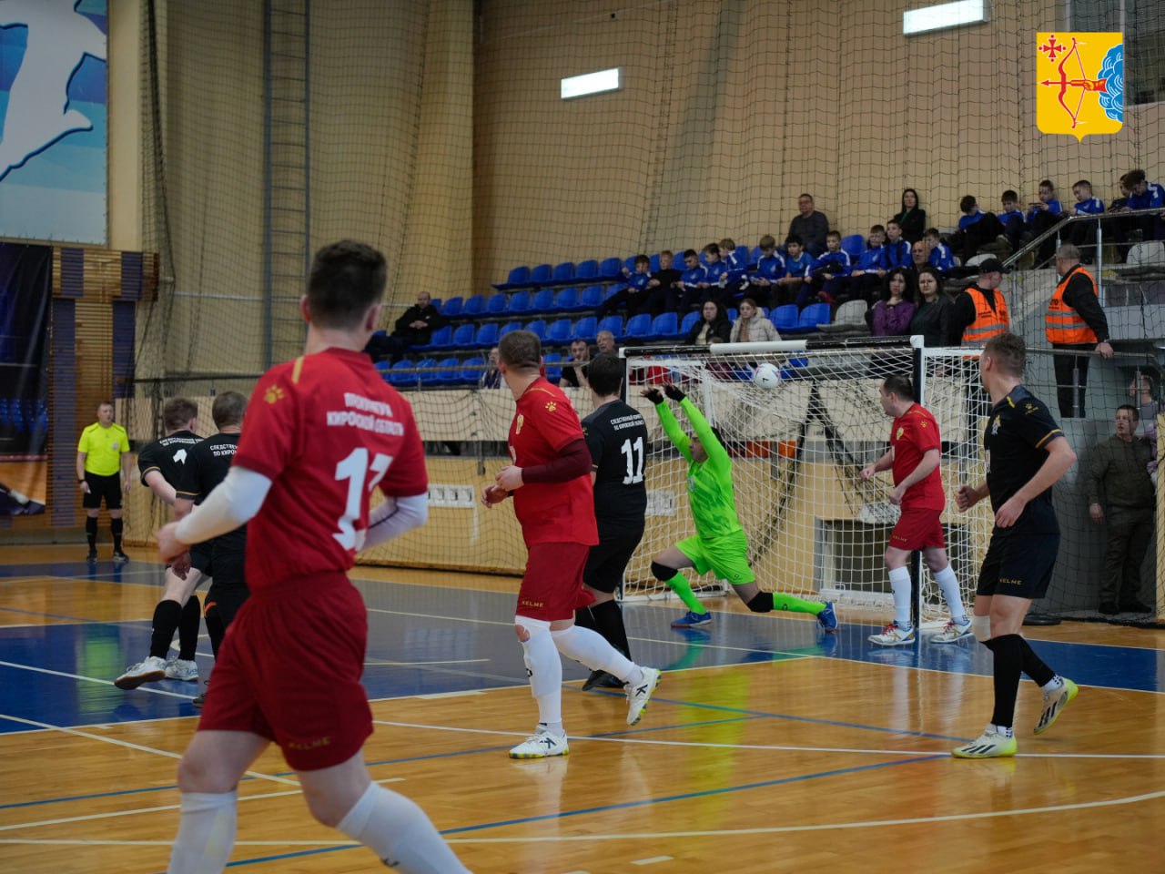 В Кирове стартовал «Кубок защитников Отечества» по футзалу В Кирове стартовал «Кубок защитников Отечества» по футзалу