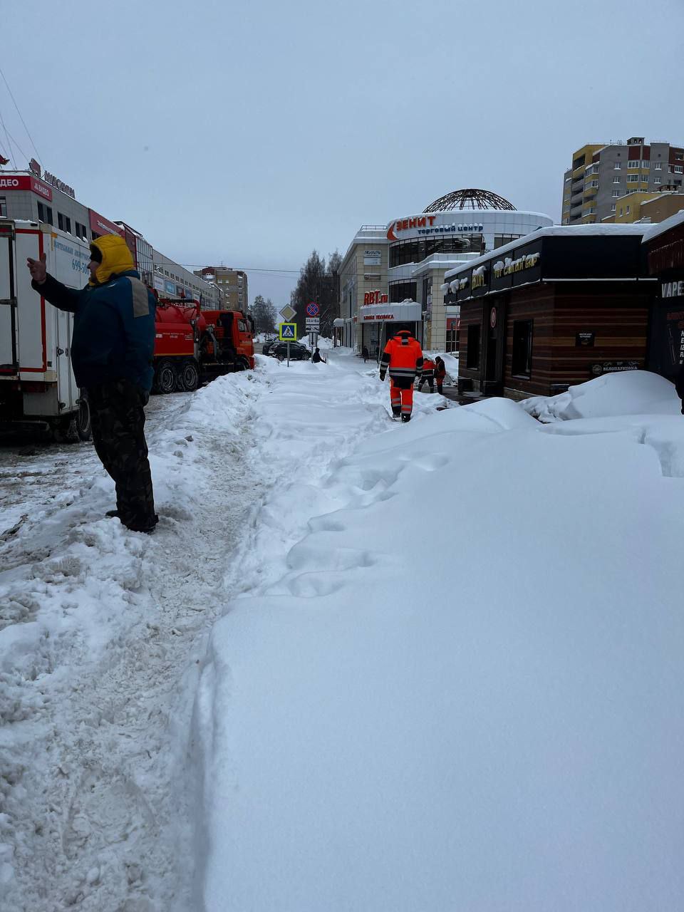 В Кирове устраняют дефект в системе водоснабжения