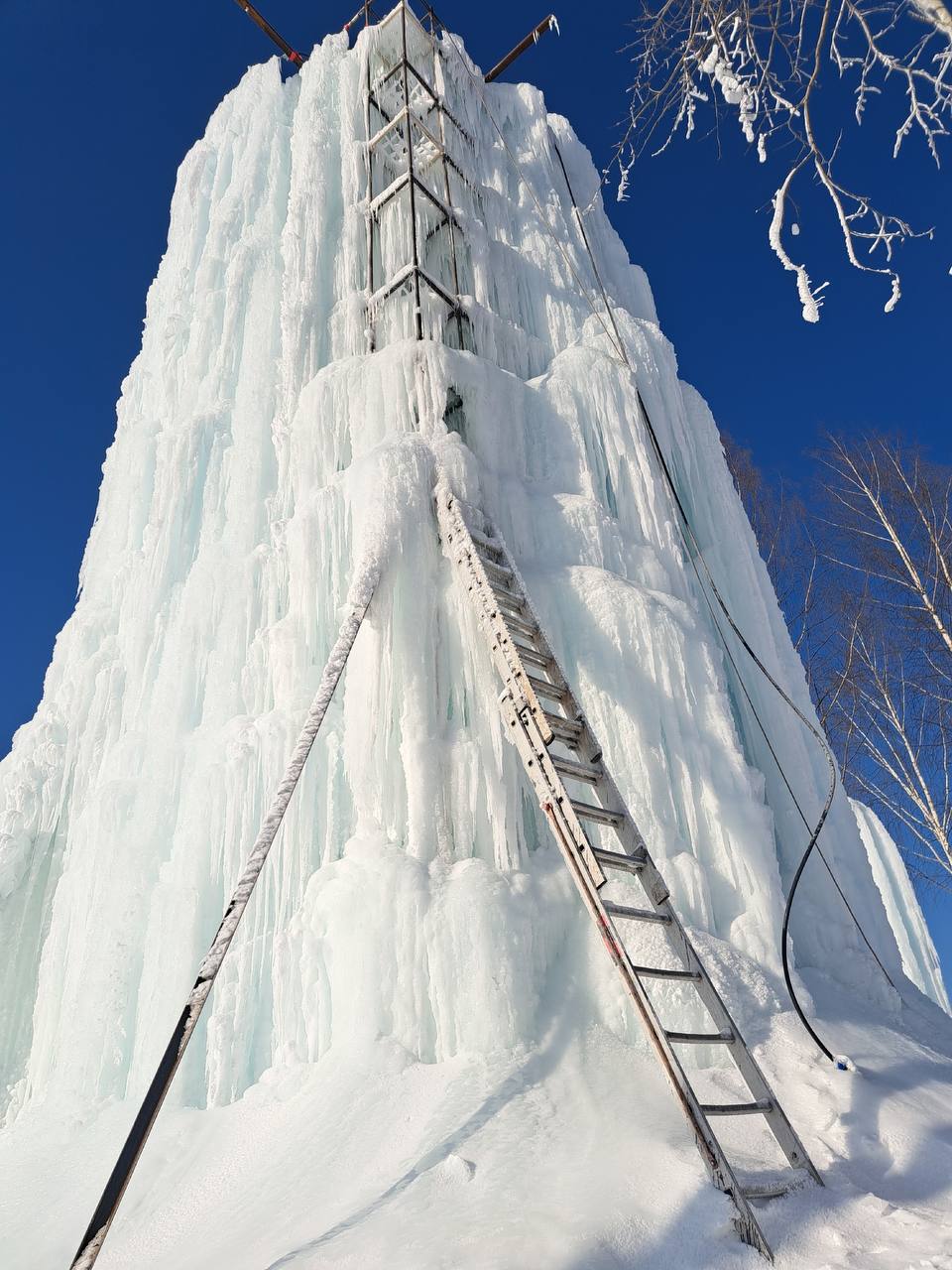 #кактамусоседей. Так сейчас выглядит парк ледопадов — популярное место отдыха у жителей Перми в зимний период #кактамусоседей. Так сейчас выглядит парк ледопадов — популярное место отдыха у жителей Перми в зимний период