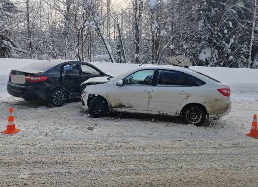 В Верхошижемском районе в дорожной аварии пострадали женщина и младенец