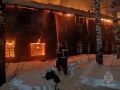 8 человек эвакуированы при ночном пожаре в Кирове