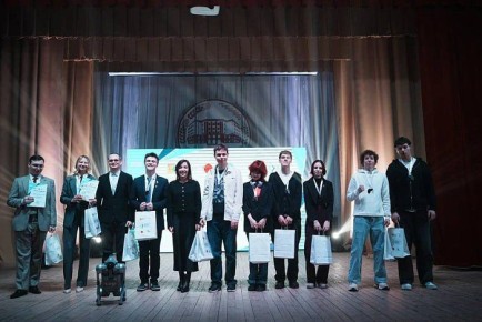 ����� 200 ��������� ��������� ��������� � ���������������� ��������� ���