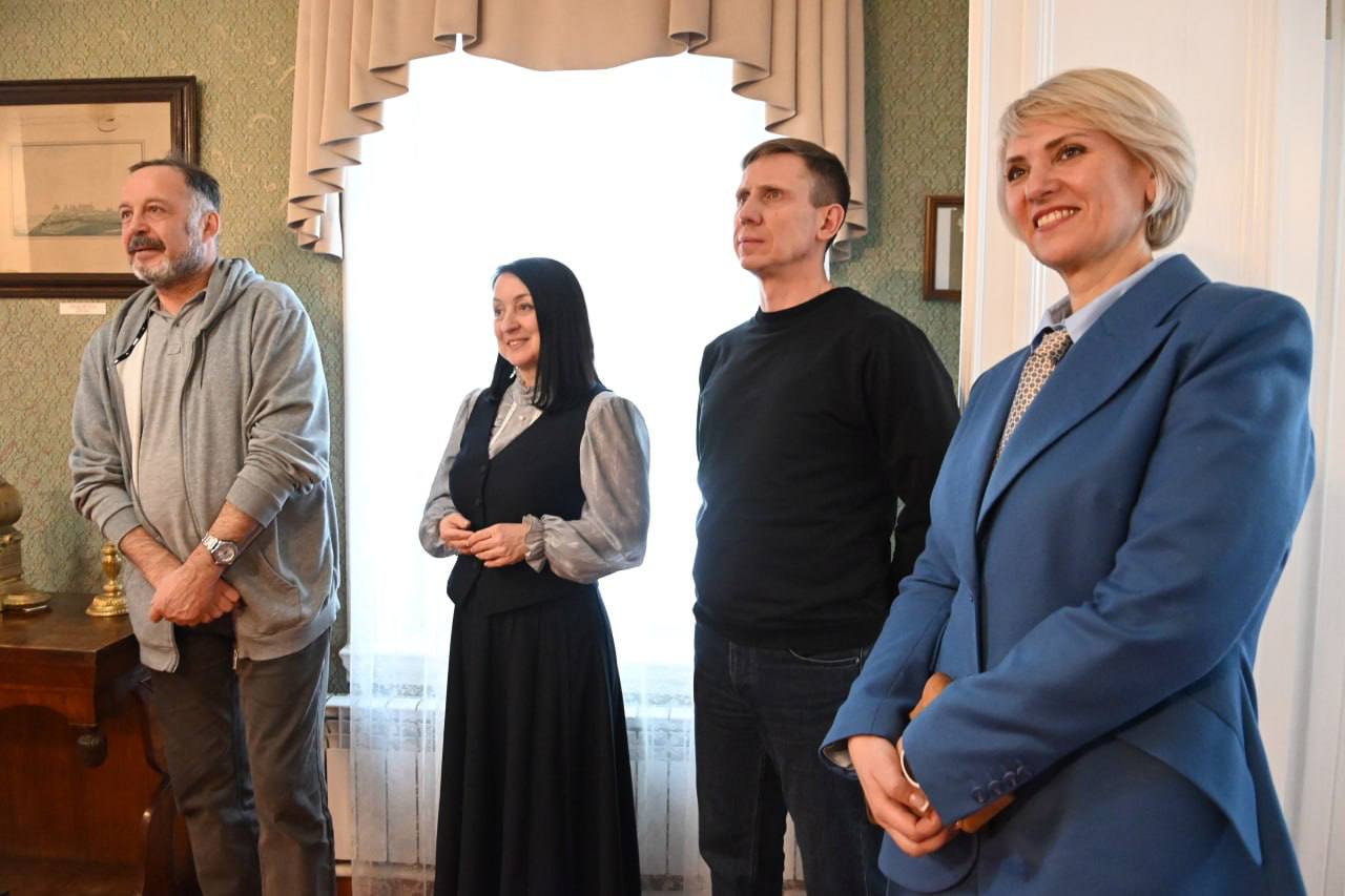 Общественники Кировской области обсудили комплекс мероприятий, приуроченных к 200-летию великого русского Салтыкова-Щедрина Общественники Кировской области обсудили комплекс мероприятий, приуроченных к 200-летию великого русского Салтыкова-Щедрина