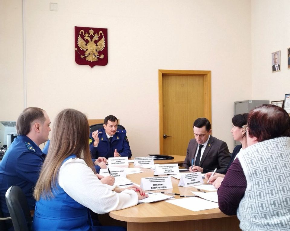 #выезд. Состоялся рабочий выезд прокурора Кировской области Юрия Рываева в Верхнекамский район