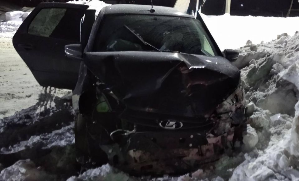 Последствия жесткого ДТП в Зуевском районе