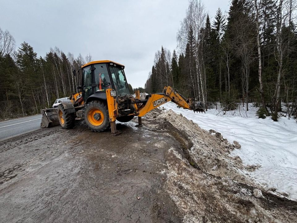В Кировской области ведется подготовка автомобильных дорог и искусственных сооружений на них к весеннему паводку 2026 года