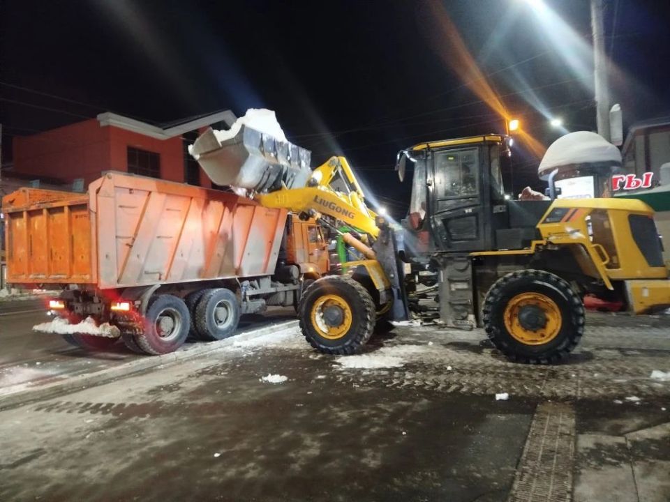 В дирекции благоустройства сформировали перечень территорий, с которых сегодня вечером и ночью вывезут снег