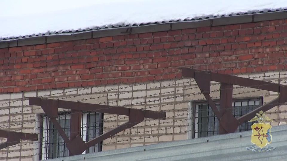 В отдел полиции № 2 УМВД России по городу Кирову поступила информация о ночной краже из офисного помещения в микрорайоне Коминтерновский