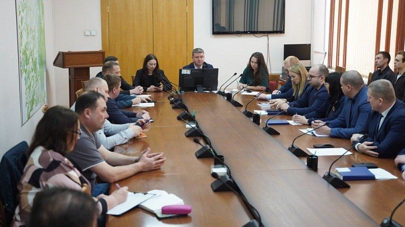 Кировская горадминистрация обсудила с управляющими компаниями вопросы содержания и безопасности многоквартирных домов