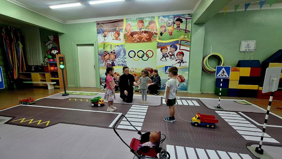 Мобильные автогородки помогают юным жителям Кировской области освоить дорожные правила