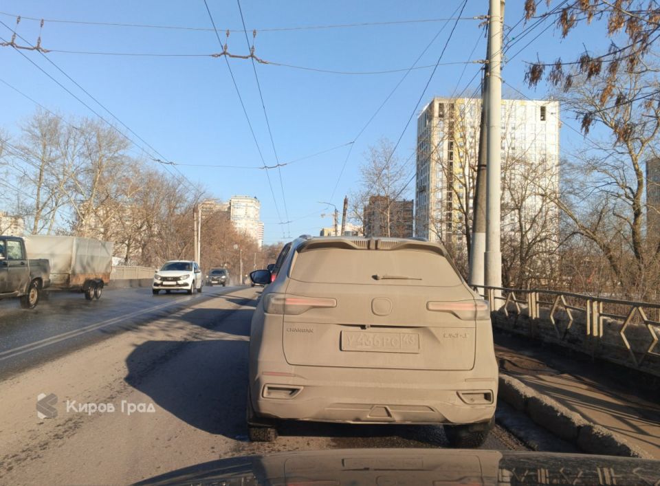 Помыл — сэкономил 500 р.. Госавтоинспекция напоминает водителям о необходимости содержать в чистоте регистрационные знаки авто