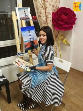 Молодая мама из Кирово-Чепецка Алена Кузнецова открыла детскую художественную студию благодаря социальному контракту