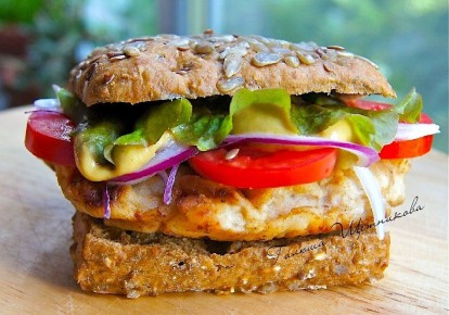 Вкусные бутербургеры: простой рецепт для домашнего угощения