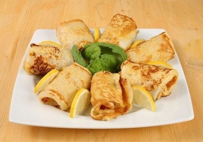 Вкусные трубочки из кальмаров в кляре: легкая закуска на каждый день