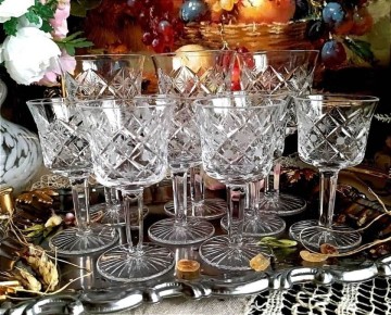 Идеи для подарков: винтажные находки, которые удивят друзей