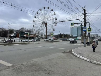 Завтра в Кирове у цирка начнет работать новый светофор