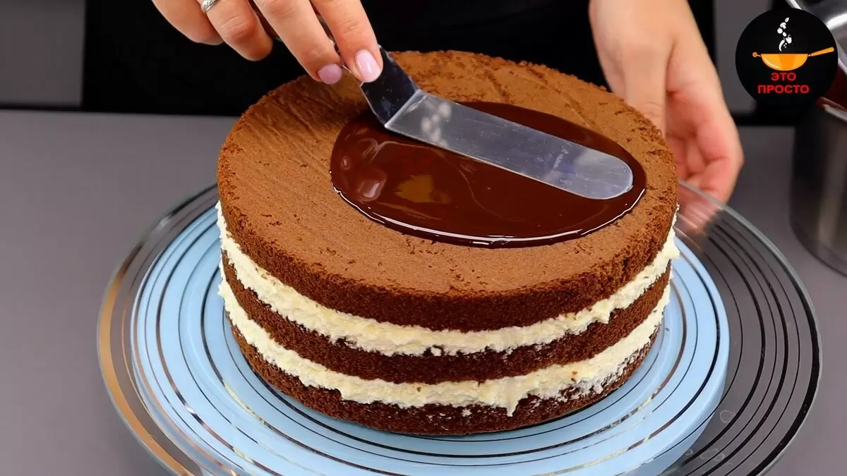 Как выбрать между шоколадом и глазурью для идеального десерта?