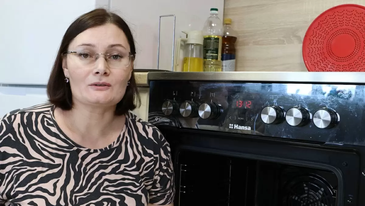 Тайны идеальной чистоты: как быстро освободить духовку от загрязнений